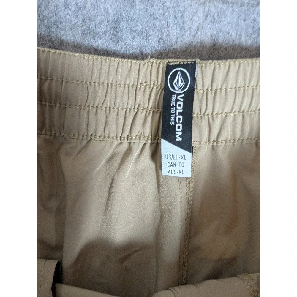 Volcom Hybrid Shorts Mens Khaki Tan Elastic Waist Quick Dry Surf Active XL